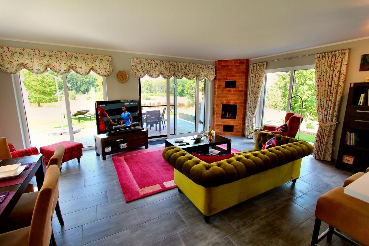 Villa Tee Time เกอห์เรน-เลบบิน ภายนอก รูปภาพ